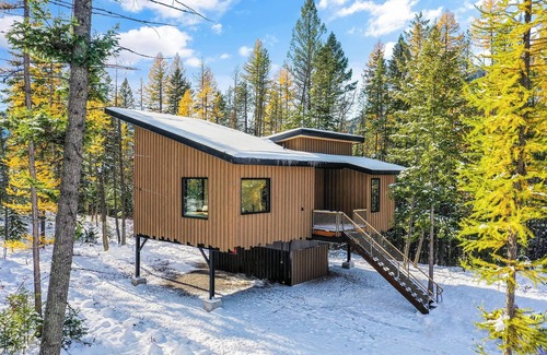 Columbia Falls Cabina | Off Grid Stays - Cabin #1