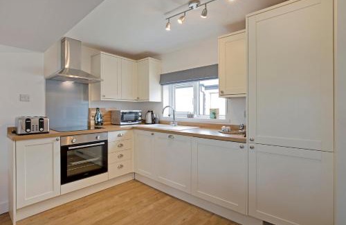 York Casa | Off-street parking Lower rates for longer lets