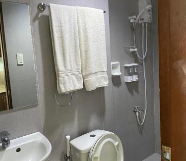 Highway Hills Apartamento | Ohana Buenbyahe Studio Rooms with balcony in Mandaluyong, Edsa Shaw Mrt and Megamall
