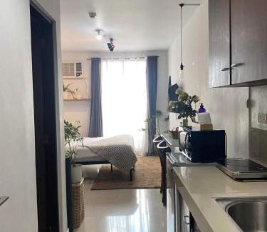 Highway Hills Apartamento | Ohana Buenbyahe Studio Rooms with balcony in Mandaluyong, Edsa Shaw Mrt and Megamall
