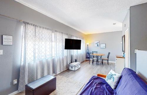 Fort Walton Beach Hotel | Okaloosa Island Studio