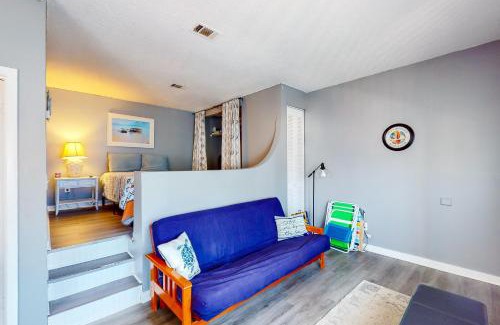 Fort Walton Beach Hotel | Okaloosa Island Studio