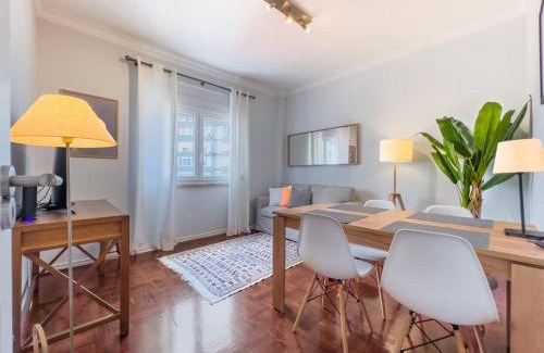 Beato Apartamento | Olaias Lisbon 2bed near Metro