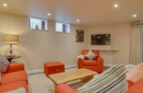 Horsmonden Casa | Old All Saints Church