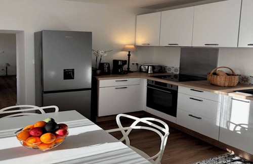 Murato Apartamento | Old building with heated swimming pool