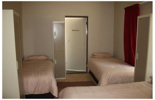 Lephalale Casa | Old farmhouse for 3 in Limpopo Province