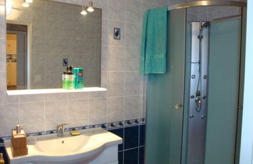 Celles Cabaña | Antigua casa de campo alquilada por la noche