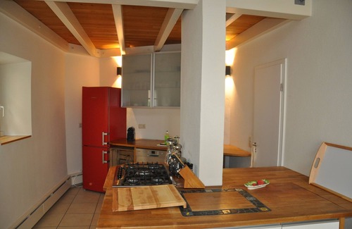 Messerich Apartamento | Antigua forja en un patio listado