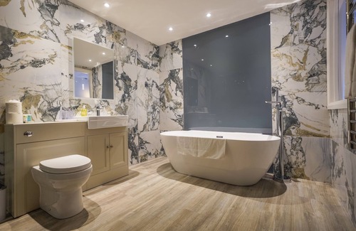 Caister-on-Sea Hotel | Old Hall Hotel