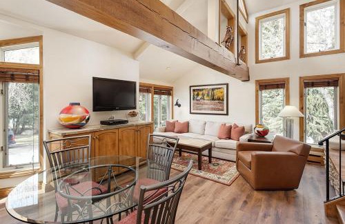 Aspen Casa | Old Hundred Unit 104, Sunny, Corner Townhouse, Treetop Views, 3 Blocks to Aspen Mtn