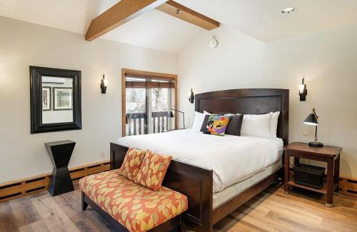 Aspen Casa | Old Hundred Unit 104, Sunny, Corner Townhouse, Treetop Views, 3 Blocks to Aspen Mtn