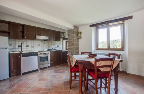 Castelluccio Apartamento | Old mountain house newly renovated.