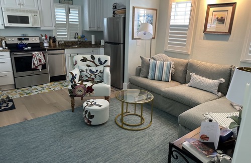 Old Naples Cabaña | Antigua casa histórica de Nápoles, hermosa, tranquila, ubicación ideal