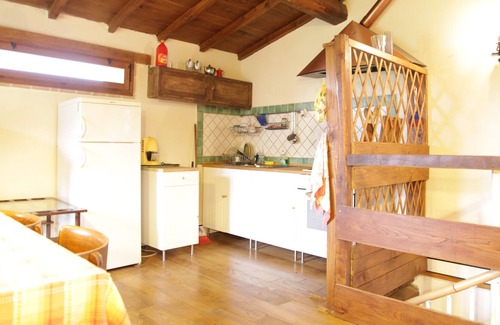 Caprese Michelangelo Casa | Antiguo granero restaurado piedra, con piscina privada y vistas al valle