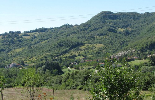 Caprese Michelangelo Casa | Antiguo granero restaurado piedra, con piscina privada y vistas al valle