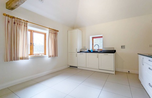 East Lavant Cabaña | Granero convertido establece en el hermoso campo de West Sussex.