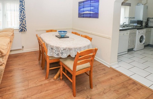 Louth Cabaña | Old Sweet Shop