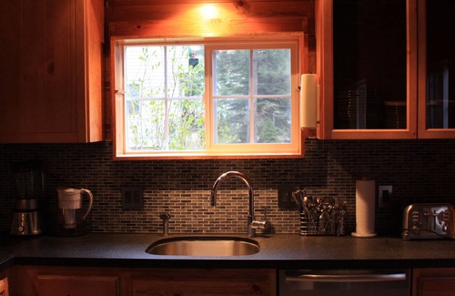 South Lake Tahoe Cabina | El encanto de Old Tahoe se combina con el diseño moderno: Walk to Lake, Heavenly Village & Casino