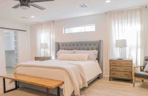 Scottsdale Estates Ten Casa | Old Town Farmhouse. S