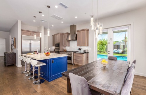 Arcadia Casa | Old Town LuxeScape-6 Bedrooms-Private Pool&Spa