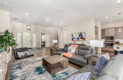 Arcadia Casa | Old Town LuxeScape-6 Bedrooms-Private Pool&Spa