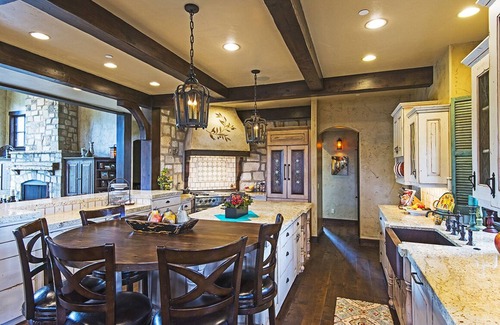 The Timbers Chalet De Esquí | CHALET-ESQUÍ DE LUJO EUROPEO EN / OUT-8,000 SF-SUMMER EN VENTA!