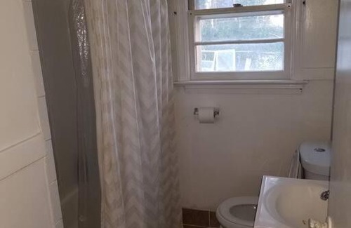 Norfolk Casa | Older Cozy Duplex A