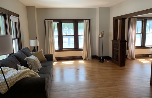 Brookings Casa | Older home next to the college campus, art museum, and close to downtown.