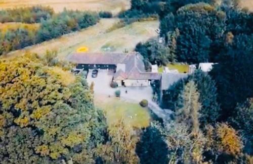 Tinsley Green Casa | Oldlands Farmhouse Gatwick