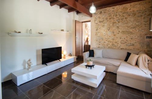 Notos Casa | Olea Stone House near the sea