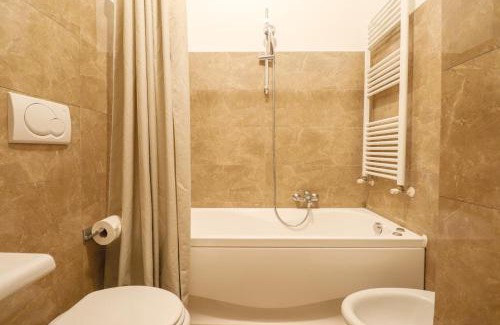 Tor di Quinto Apartamento | Olimpico Chic Home - Free Parking, Balcony, AC, Wi-Fi