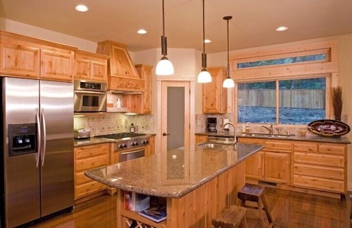 Carnelian Woods Casa | Olive Branch - Luxury Pet-Friendly 4 BR w / Jacuzzi - A pie de lago!