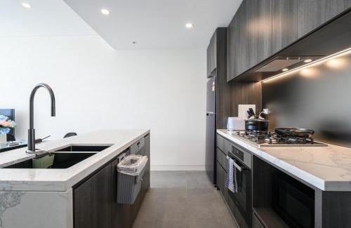 Lidcombe Apartamento | Olympic Park Stylish Apt with Gym Pool great view