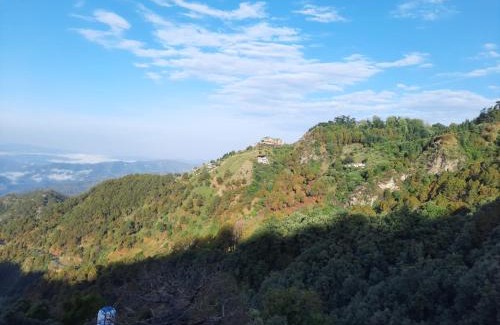 Shimla Cama Y Desayuno | Om Niwas Homestay