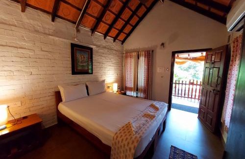 Kumta Complejo | OmBodhi Retreat