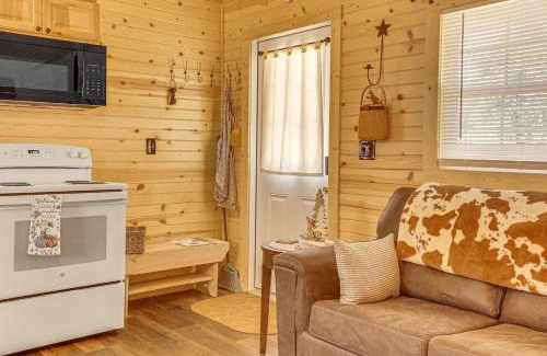 Zanesville Casa | On 40 Acres Charming Cabin in Zanesville!