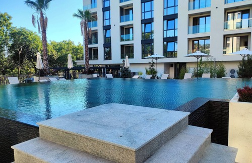 Saints Constantine and Helena Condominio | One room apartment