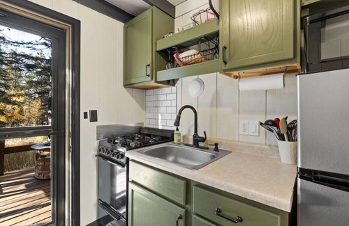 Lead Cabina | On Mountain Time Retreat
