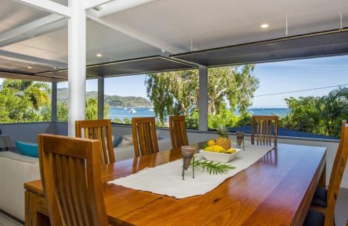 Horseshoe Bay Casa | On the Beach