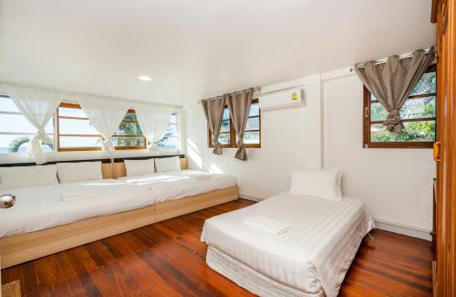 Cha-am Villa | ON THE BEACH Beach Front