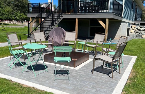 Eagle River Casa | On the Chain, near downtown, close to trails, private dock, dog-approved! 🌊 🌞 🐶