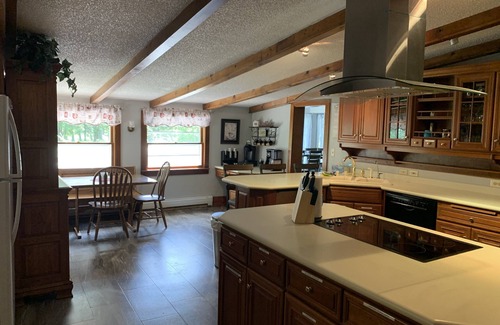 Waupaca Casa | Capacidad para 18 personas más, cadena de lagos, enorme casa de 4/6 habitaciones