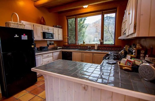 Arroyo Seco Casa | On the Farm - Taos Sunset Views and Night Skies