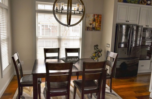 Monona Casa | On the Yahara River, access to Madison Lakes