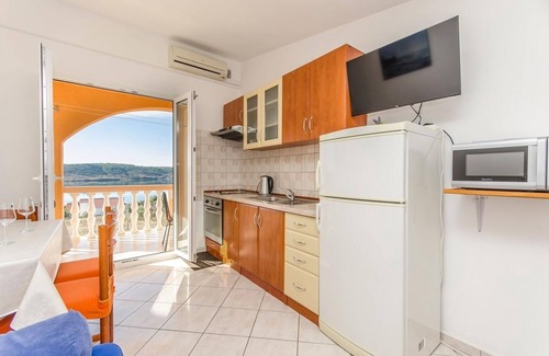 Rtina Apartamento | Apartamento de una habitación con balcón y vista al mar Rtina - Miocici, Zadar (A-13072-c)
