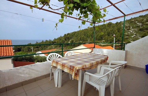 Ivan Dolac Apartamento | Apartamento de una habitación con terraza y vista al mar Ivan Dolac, Hvar (A-10434-a)