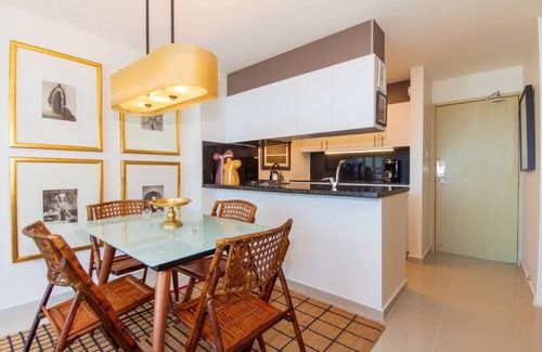 Alto Prado Apartamento | One bedroom at villa country with river views