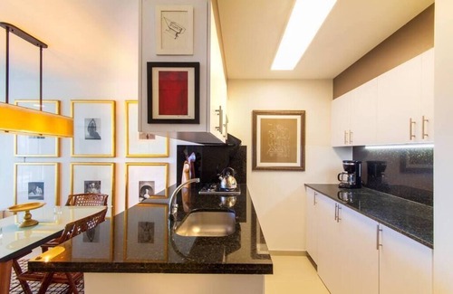 Alto Prado Apartamento | One bedroom at villa country with river views
