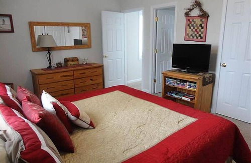 Grand Rivers Condominio | One Bedroom Bayside Condo