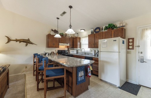 Grand Rivers Condominio | One Bedroom Harbor View Condo